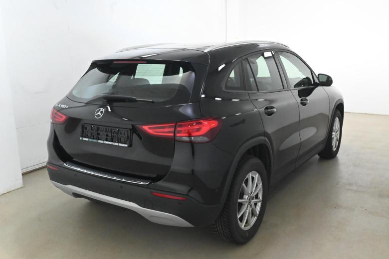 Mercedes GLA 180 d Aut. Pano Widescreen CarPlay Navi 1/2 Leather KeylessStart Camera Klima PDC #5