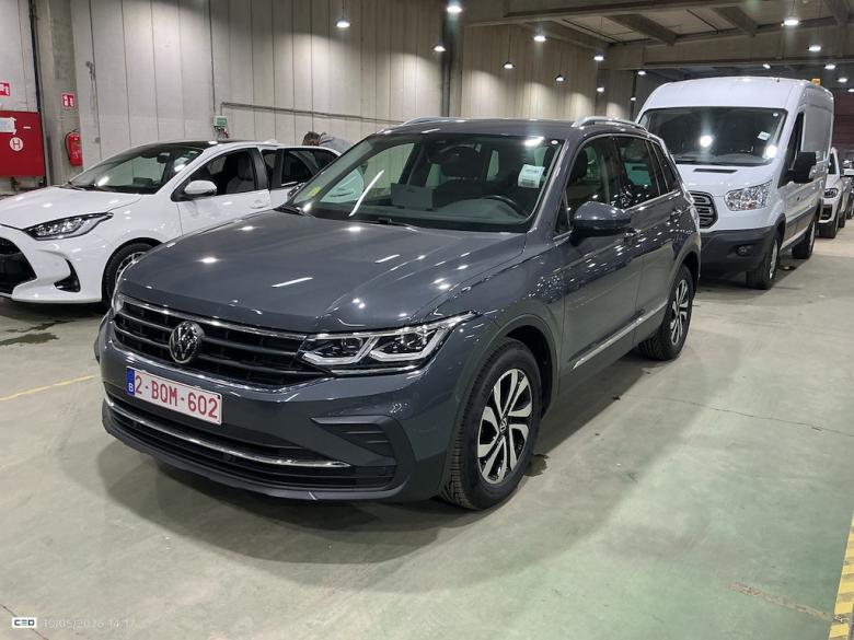 Volkswagen Tiguan 2.0 TDI Active LED-Matrix Virtual CarPlay Navi Camera Klima PDC ... #1