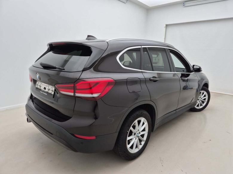 BMW X1 sDrive16d Pano LED Navi Camera Klima PDC ... #3