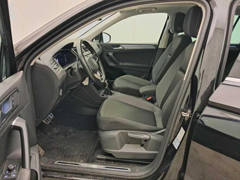 Volkswagen Tiguan 1.5 TSI Active Pano Virtual Aut. LED CarPlay Navi Klima PDC ... #5